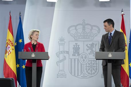 5/03/2022. Pedro Sánchez recibe a la presidenta de la Comisión Europea, Ursula von der Leyen. El presidente del Gobierno, Pedro Sánchez, y l...