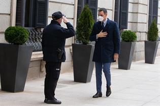 El presidente del Gobierno, Pedro Sánchez, a su llegada al Congreso de los Diputados