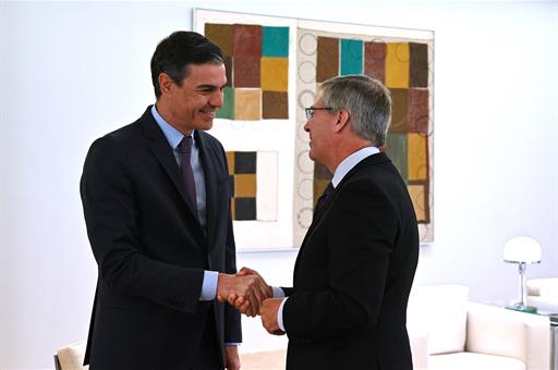 Pedro Sánchez y el presidente de PriceWaterhouseCoopers Global, Robert Edward Moritz