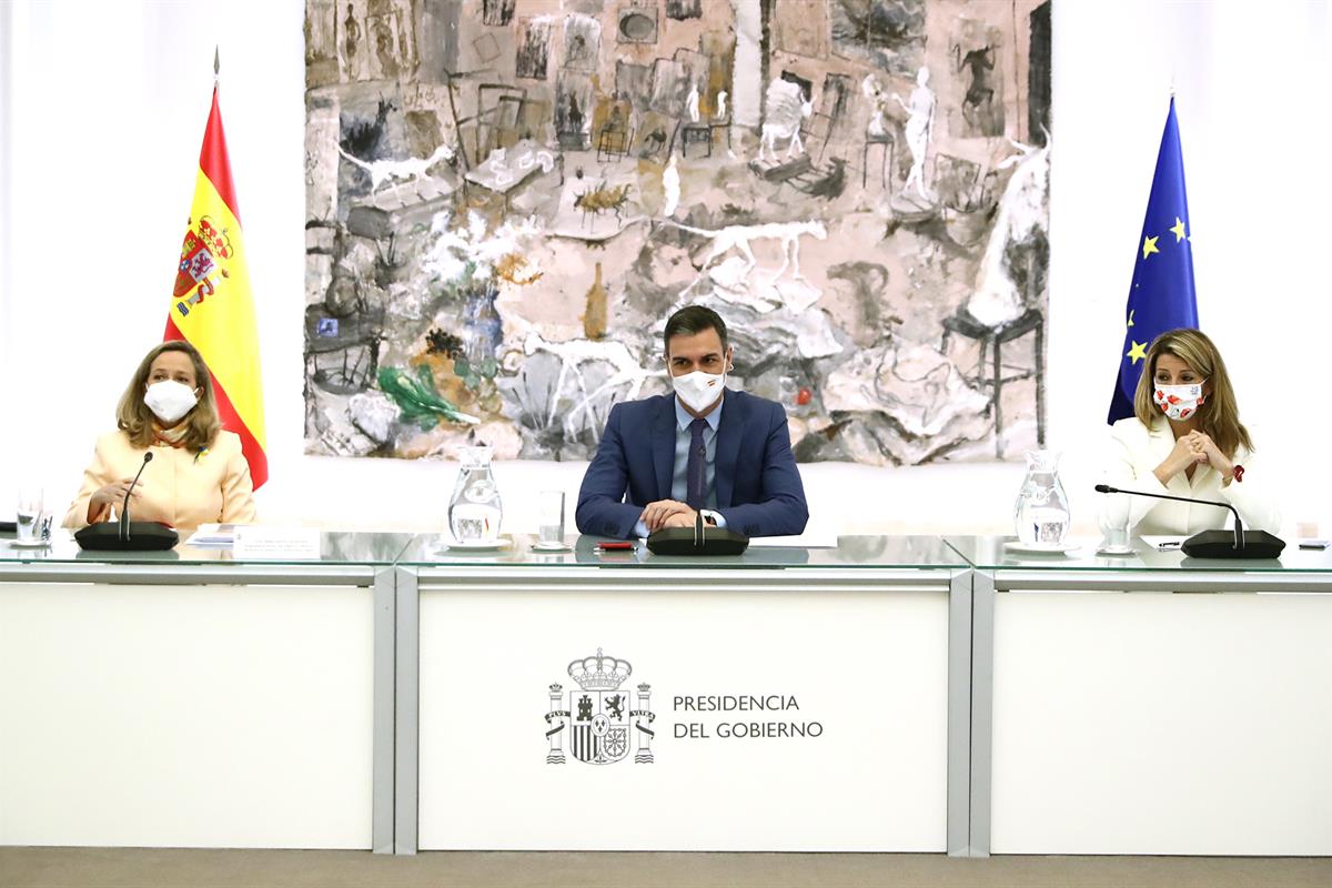 7/03/2022. Pedro Sánchez preside la reunión de la mesa con los agentes sociales para el Plan de Recuperación. El presidente del Gobierno, Pe...