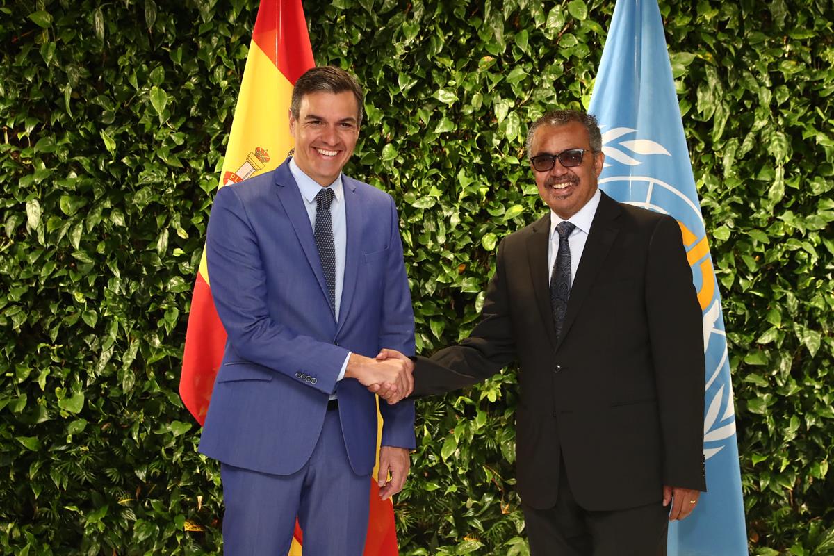 7/07/2022. Pedro Sánchez se reúnie con el director general de la OMS