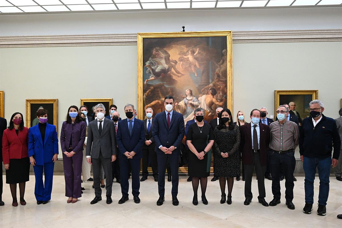 9/03/2022. Preside el acto en homenaje a las víctimas del terrorismo. Fotografía de familia del acto conmemorativo del Día Europeo de las Ví...