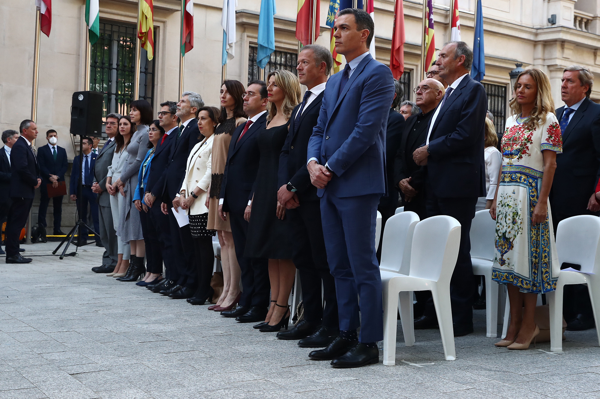 El presidente del Gobierno, el presidente del Senado y otros miembros del Gobierno, durante la manifestación organizada por el Senado