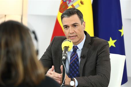 10/01/2022. Entrevista de Pedro Sánchez a la Cadena Ser. El presidente del Gobierno, Pedro Sánchez, durante su entrevista en el programa "Ho...