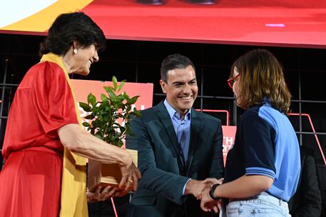 10/06/2022. Sánchez clausura el encuentro de emprendedores South Summit 2022. El presidente del Gobierno, Pedro Sánchez, durante la entrega ...