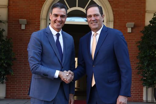 10/11/2022. Pedro Sánchez meets with the CEO and global president of Cisco Systems. The President of the Government of Spain, Pedro Sánchez,...