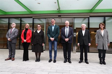 11/12/2022. Pedro Sánchez visita la Fundación Pasqual Maragall. El presidente del Gobierno, Pedro Sánchez, a su llegada a la Fundación Pasqu...