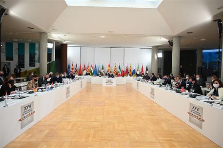 13/03/2022. XXVI Conferencia de Presidentes. El presidente del Gobierno, Pedro Sánchez, junto a los participantes en la XXVI Conferencia de ...