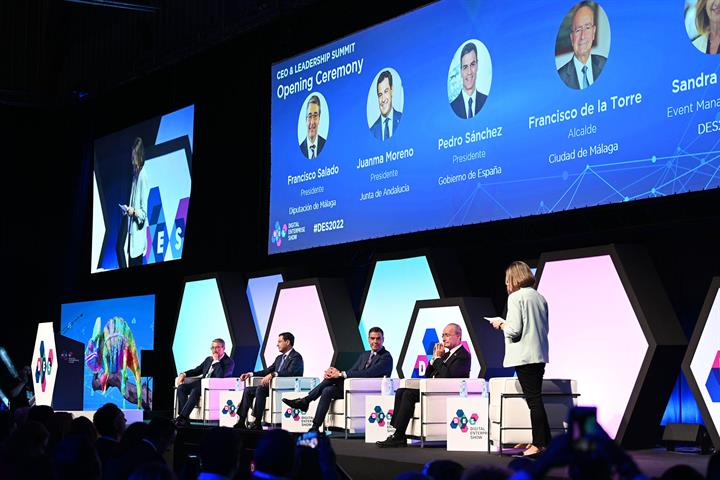 Pedro Sánchez durante el acto de inauguración del Digital Enterprise Show 