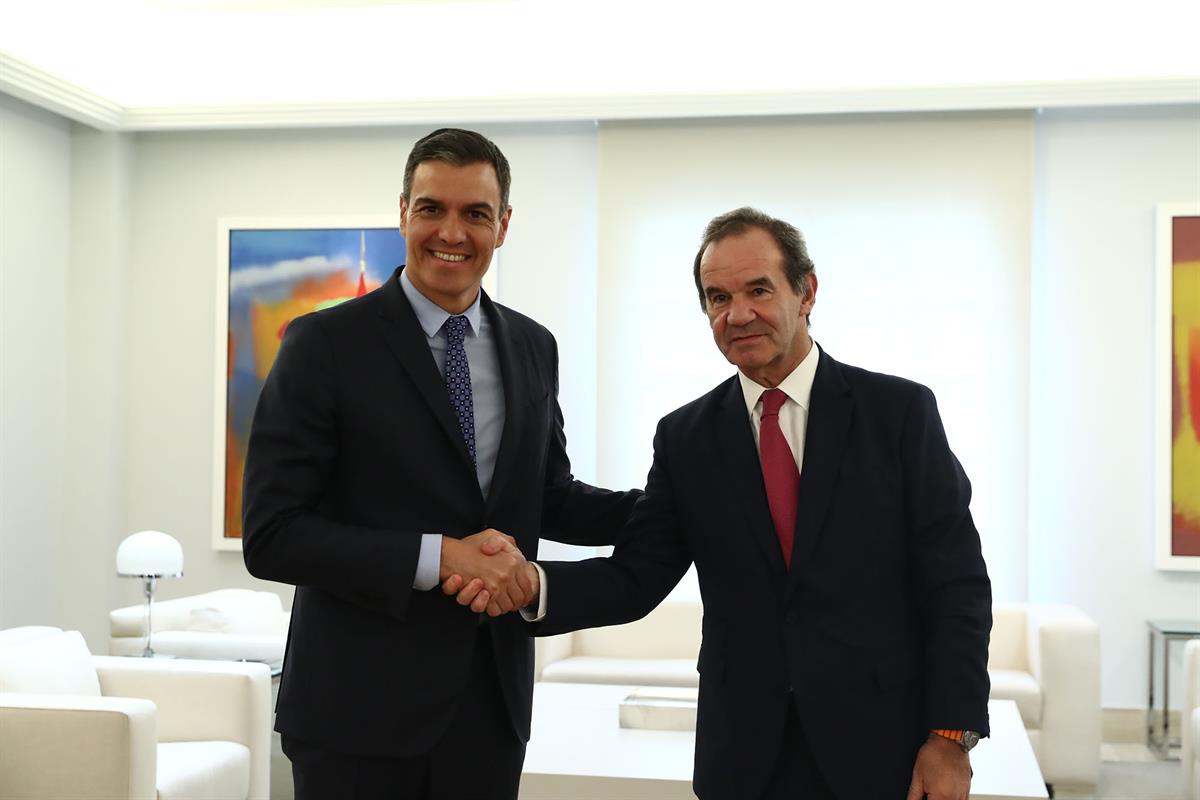 15/06/2022. Sánchez se reúne con el secretario general iberoamericano, Andrés Allamand. El presidente del Gobierno, Pedro Sánchez, y el secr...