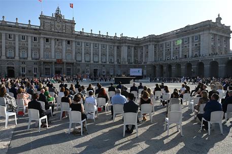 15/07/2022. España rinde homenaje a las víctimas de la pandemia y reconoce la labor del personal sanitario. Asistentes al homenaje de Estado...