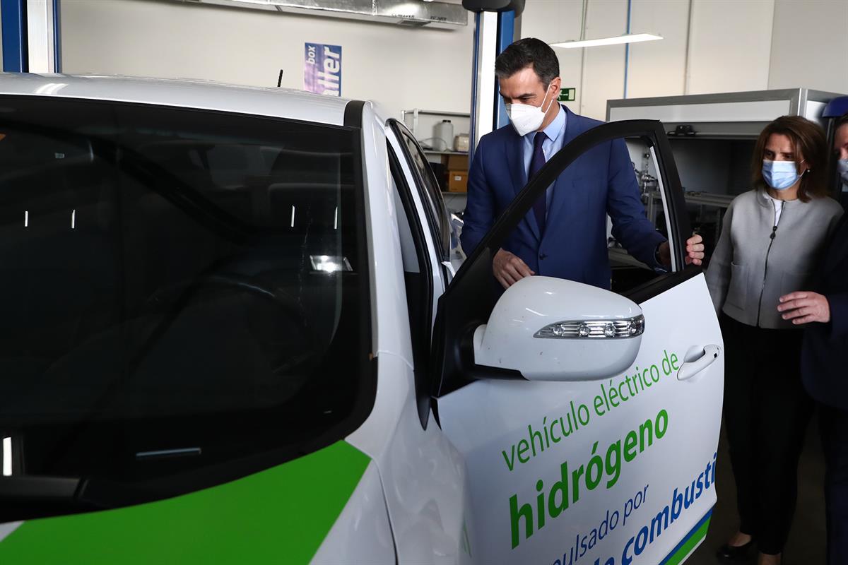 16/02/2022. Pedro Sánchez visita el Centro Nacional del Hidrógeno (CNH2). El presidente del Gobierno, Pedro Sánchez, durante su visita a las...