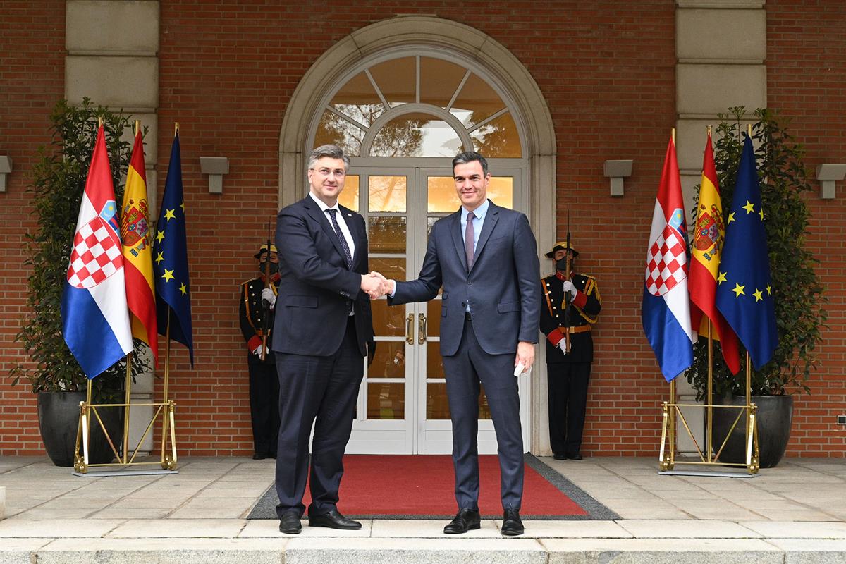 16/03/2022. El presidente recibe al primer ministro de la República de Croacia, Andrej Plenković. El presidente del Gobierno, Pedro Sánchez,...