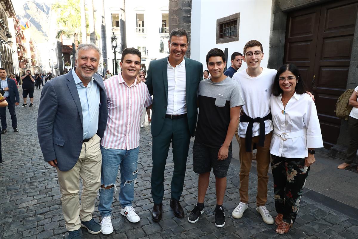16/08/2022. Pedro Sánchez visita la isla de la Palma. El presidente del Gobierno, Pedro Sánchez, durante su visita a la isla de la Palma.