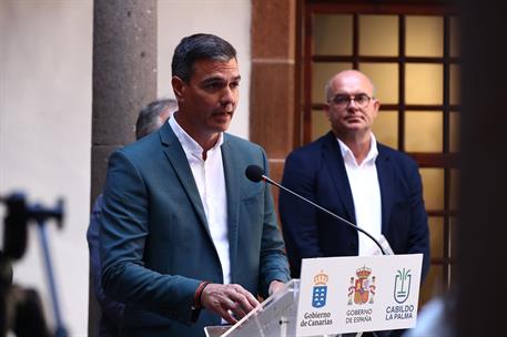 16/08/2022. Pedro S&#225;nchez visita la isla de La Palma. El presidente del Gobierno, Pedro S&#225;nchez, durante su comparecencia ante los medios de...