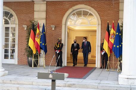 17/01/2022. Pedro Sánchez recibe al canciller alemán Olaf Scholz. El presidente del Gobierno, Pedro Sánchez, y el canciller de la República ...