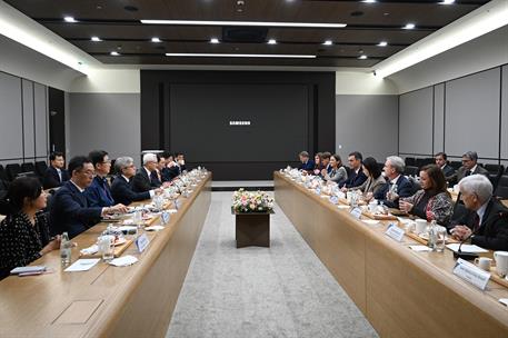 17/11/2022. Visita a la fábrica de semiconductores de Samsung