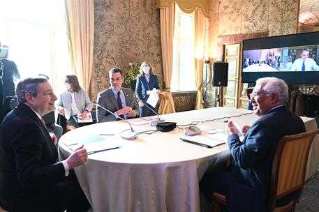 18/03/2022. El presidente del Gobierno viaja a Roma. El presidente del Gobierno, Pedro Sánchez, se reúne con el primer ministro de Italia, M...