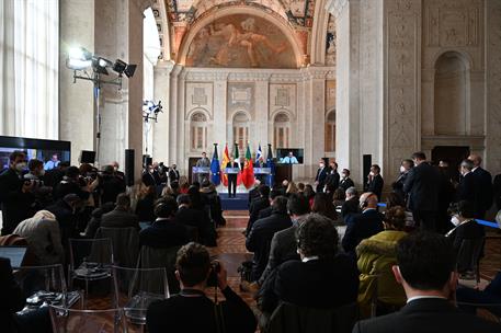 18/03/2022. El presidente del Gobierno viaja a Roma. El presidente del Gobierno, Pedro Sánchez, durante su comparecencia con el primer minis...