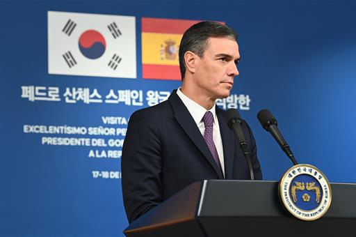 El presidente del Gobierno, dudrante la comparecencia conjunta con el presidente de la República de Corea