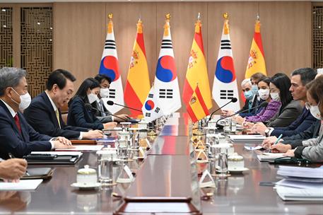 18/11/2022. Viaje oficial del presidente del Gobierno a Corea (segunda jornada)