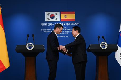 18/11/2022. Viaje oficial del presidente del Gobierno a Corea (segunda jornada)