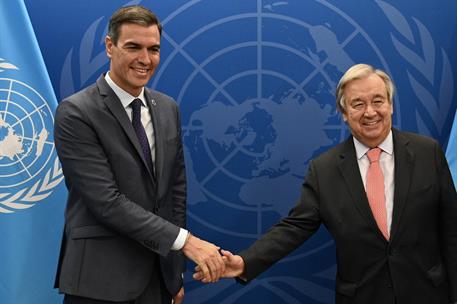 19/09/2022. Pedro Sánchez comienza su viaje a Nueva York con una reunión con el secretario general de la ONU. El presidente del Gobierno da ...