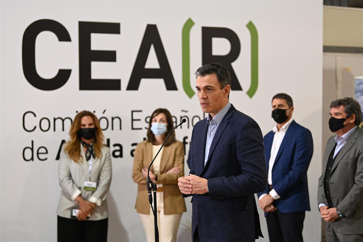 20/04/2022. Sánchez visita el Centro de Atención, Recepción y Derivación de refugiados ucranianos en Málaga. El presidente del Gobierno, Ped...