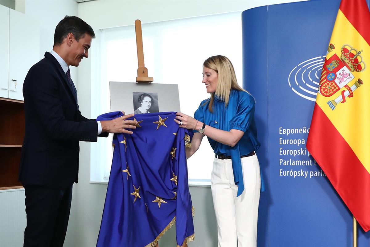 Ceremonia de denominación del edificio 'Clara Campoamor' en la sede de la Eurocámara