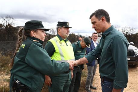 22/06/2022. Pedro Sánchez visita las zonas afectadas por el incendio en la Sierra de la Culebra. El presidente del Gobierno, Pedro Sánchez, ...