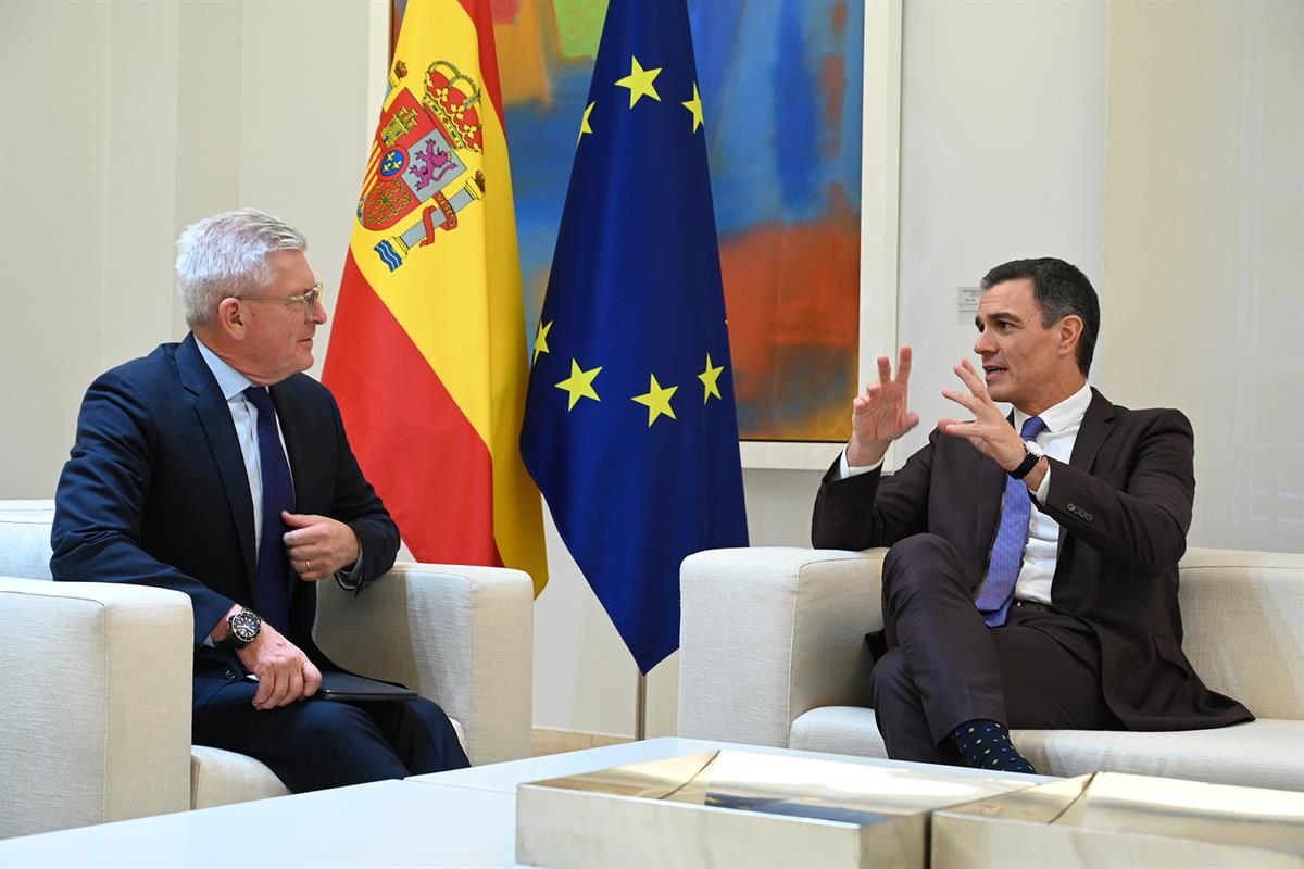 22/11/2022. Pedro Sánchez mantiene un encuentro con el director ejecutivo de Ericsson, Börje Ekholm