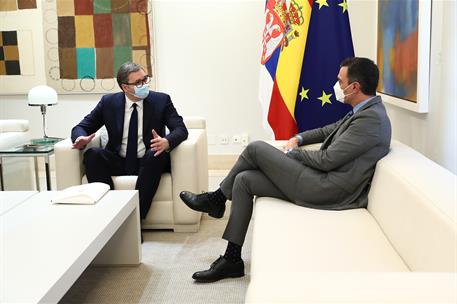 23/02/2022. Pedro Sánchez recibe al presidente de Serbia, Aleksandar Vučić. El presidente del Gobierno, Pedro Sánchez, y el presidente de la...