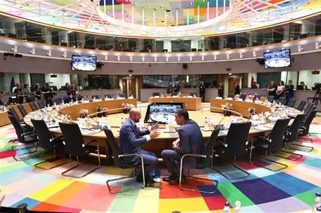 23/06/2022. Pedro Sánchez asiste al Consejo Europeo. El presidente del Gobierno, Pedro Sánchez, y el presidente del Consejo Europeo, Charles...