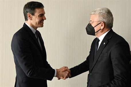24/03/2022. Pedro Sánchez asiste a la reunión del Consejo Europeo. El presidente del Gobierno, Pedro Sánchez, y el presidente de la presiden...