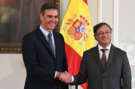 24/08/2022. Saludo de Pedro S&#225;nchez con el presidente de Colombia