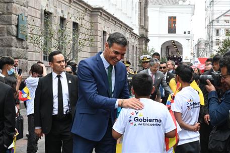 25/08/2022. Viaje oficial de Pedro Sánchez por América Latina: Ecuador. Pedro Sánchez durante su visita el centro histórico de Quito.