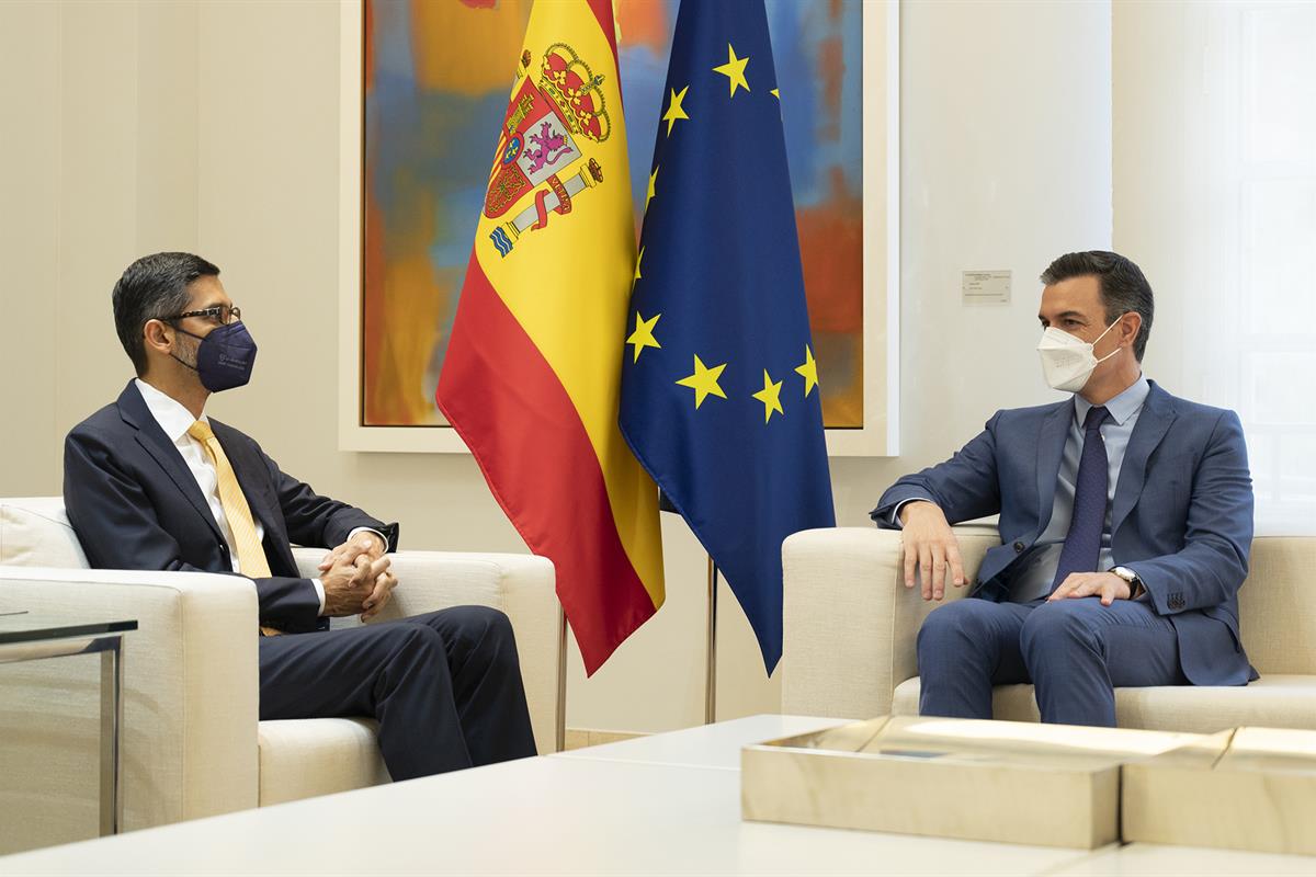 28/03/2022. Encuentro de Pedro Sánchez con el director ejecutivo de Google, Sundar Pichai. El presidente del Gobierno, Pedro Sánchez, y el d...