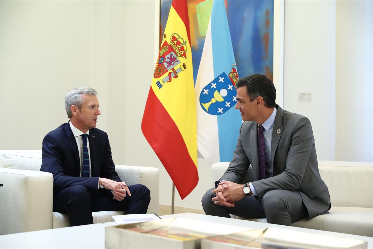 28/07/2022. Pedro Sánchez recibe al presidente de la Xunta de Galicia, Alfonso Rueda