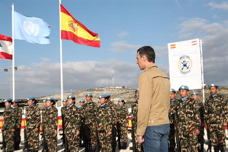 28/12/2022. Pedro S&#225;nchez viaja a L&#237;bano. El presidente del Gobierno, Pedro S&#225;nchez, durante su visita al contingente espa&#241;ol en la Base Mig...