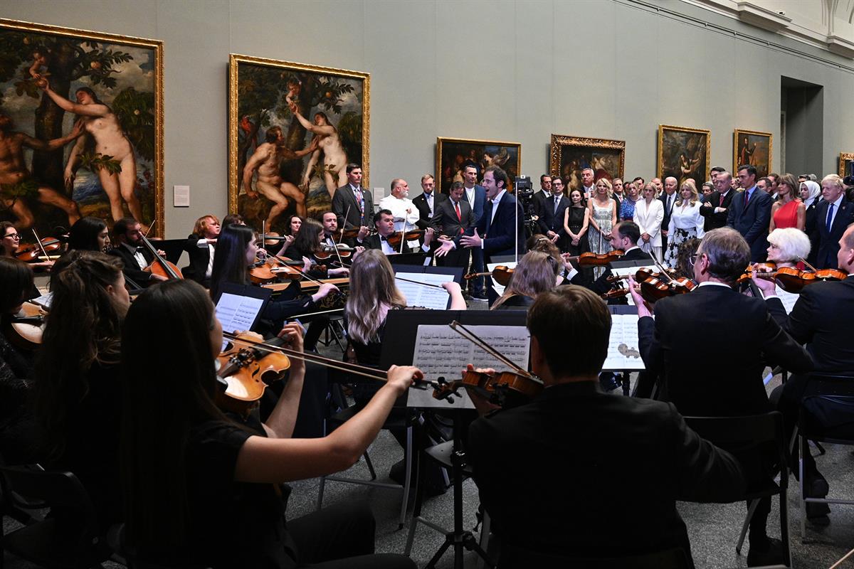 Los jefes de Estado y de Gobierno de los países euroatlánticos asisten al concierto de la Orquesta Sinfónica de Kiev en el Prado