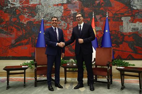 29/07/2022. Saludo de Pedro S&#225;nchez con el presidente de la Rep&#250;blica de Serbia. Saludo de Pedro S&#225;nchez con el presidente de la Rep&#250;blica de Serbia