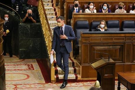 30/03/2022. Comparecencia de Pedro Sánchez en el Congreso. El presidente del Gobierno, Pedro Sánchez, sube a la tribuna del Congreso.
