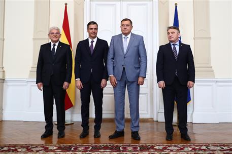 30/07/2022. Encuentro de Pedro Sánchez con los presidentes de la presidencia colegiada de Bosnia y Herzegovina. Encuentro de Pedro Sánchez c...