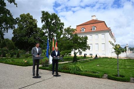 30/08/2022. Viaje oficial del presidente del Gobierno a Alemania. El presidente del Gobierno, Pedro S&#225;nchez, y el Canciller federal de Alema...