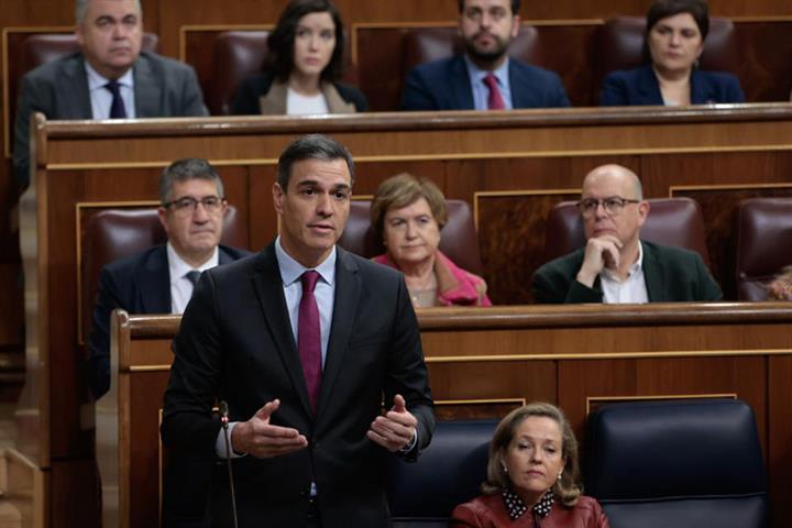 30/11/2022. Pedro Sánchez appears before the Plenary of the Lower House of Parliament. The President of the Government of Spain, Pedro Sánch...