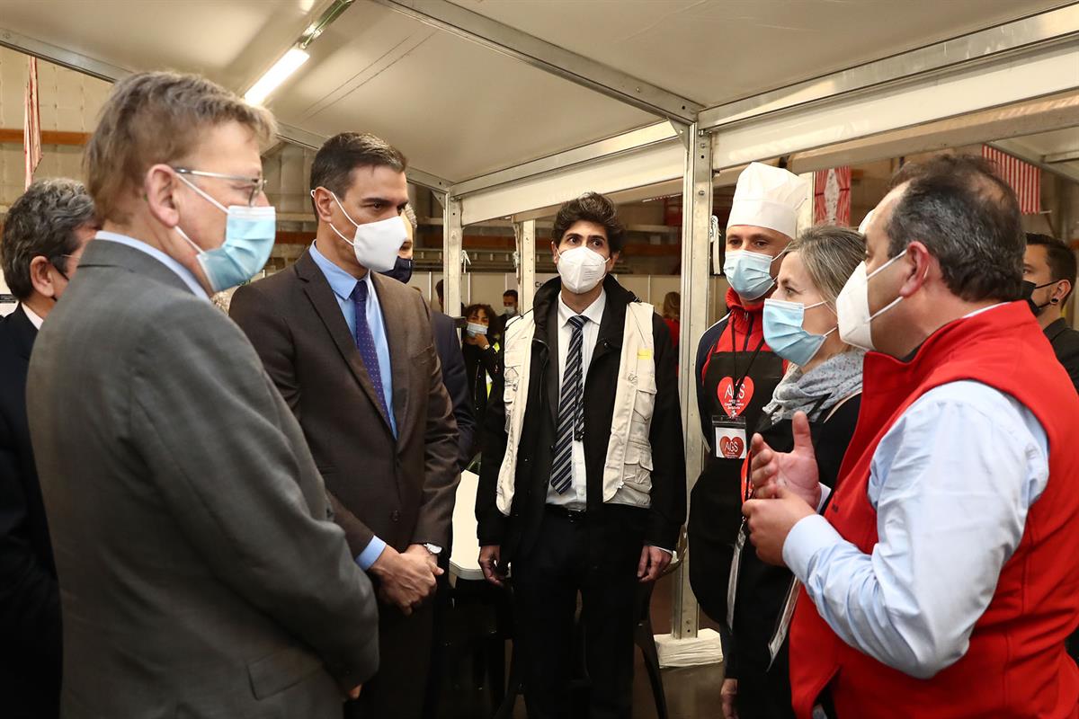 31/03/2022. Sánchez visita un centro de recepción, acogida y derivación de inmigrantes ucranianos. El presidente del Gobierno, Pedro Sánchez...