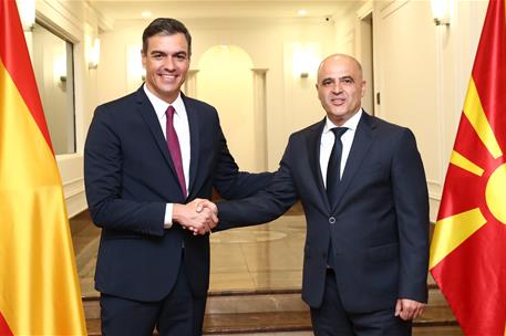 31/07/2022. Saludo de Pedro Sánchez con el presidente de Macedonia del Norte. Saludo de Pedro Sánchez con el presidente de Macedonia del Norte