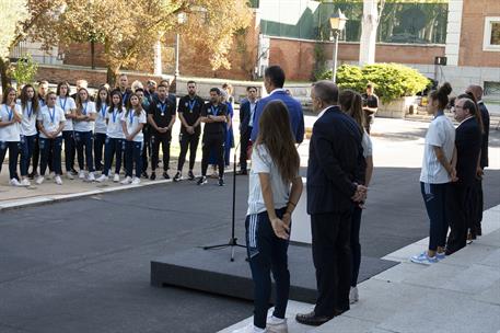 31/08/2022. Pedro Sánchez recibe a la Selección Femenina Española de Fútbol Sub-20. El presidente del Gobierno, Pedro Sánchez, durante su in...