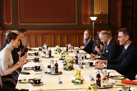 3/03/2023. Viaje del presidente del Gobierno a Finlandia. El presidente del Gobierno, Pedro Sánchez, mantiene un encuentro con la primera mi...