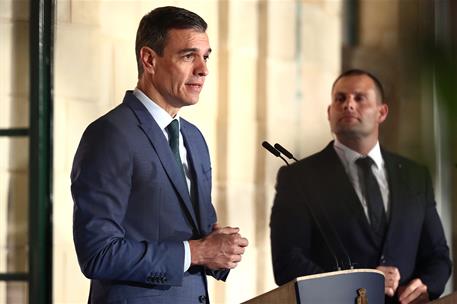 4/04/2023. El presidente del Gobierno viaja a Malta. El presidente del Gobierno, Pedro S&#225;nchez, durante la declaraci&#243;n institucional que ha ...